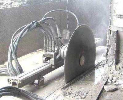 專業(yè)施工團(tuán)隊(duì) 威海房屋切割，砼基礎(chǔ)、大梁、樓板金剛石繩鋸破碎切割